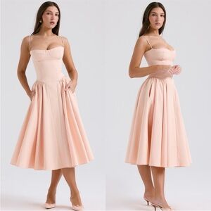House of CB‎ Samaria dress. In color peach parfait. NWOT size XS A-C